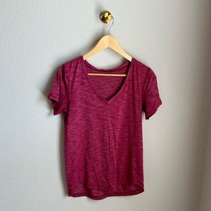 V neck lululemon tee, size 8